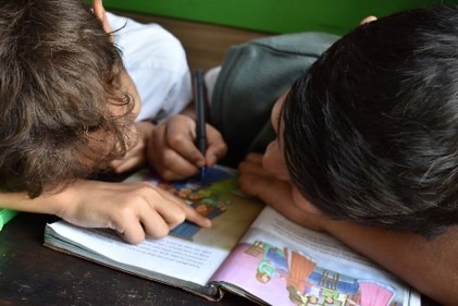 Niños en las extraescolares de cuentacuentos